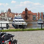 Daire Elegant Szafarnia With Parking Near Old Town By Renters Prestige *