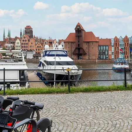 Apartamento Elegant Szafarnia With Parking Near Old Town By Renters *