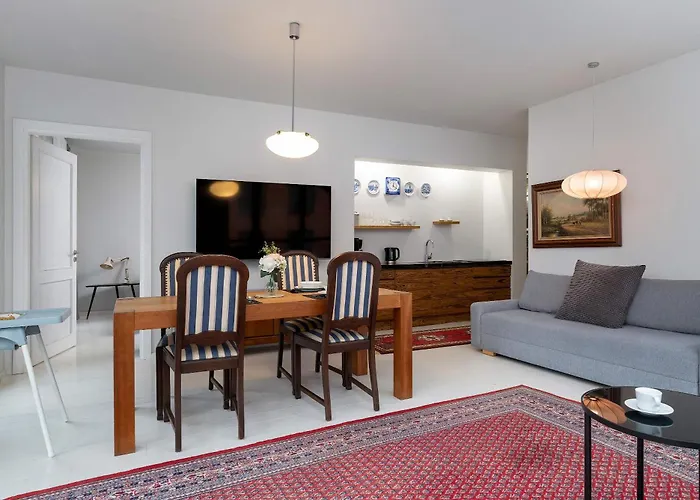 Elegant Szafarnia With Parking Near Old Town By Renters Lejlighed Gdańsk